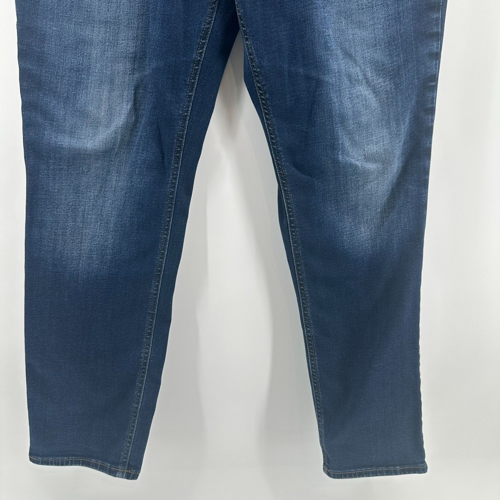 Banana Republic Traveler Jeans Mens 32x30 Blue Denim Straight Leg Slim Fit - Picture 2 of 10